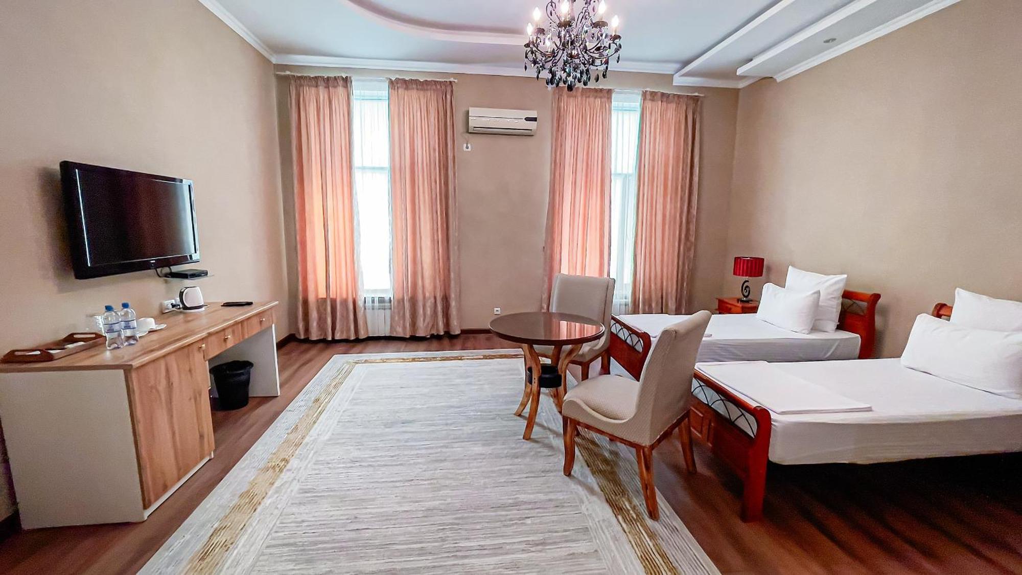 Altair Hotel Çimkent Dış mekan fotoğraf