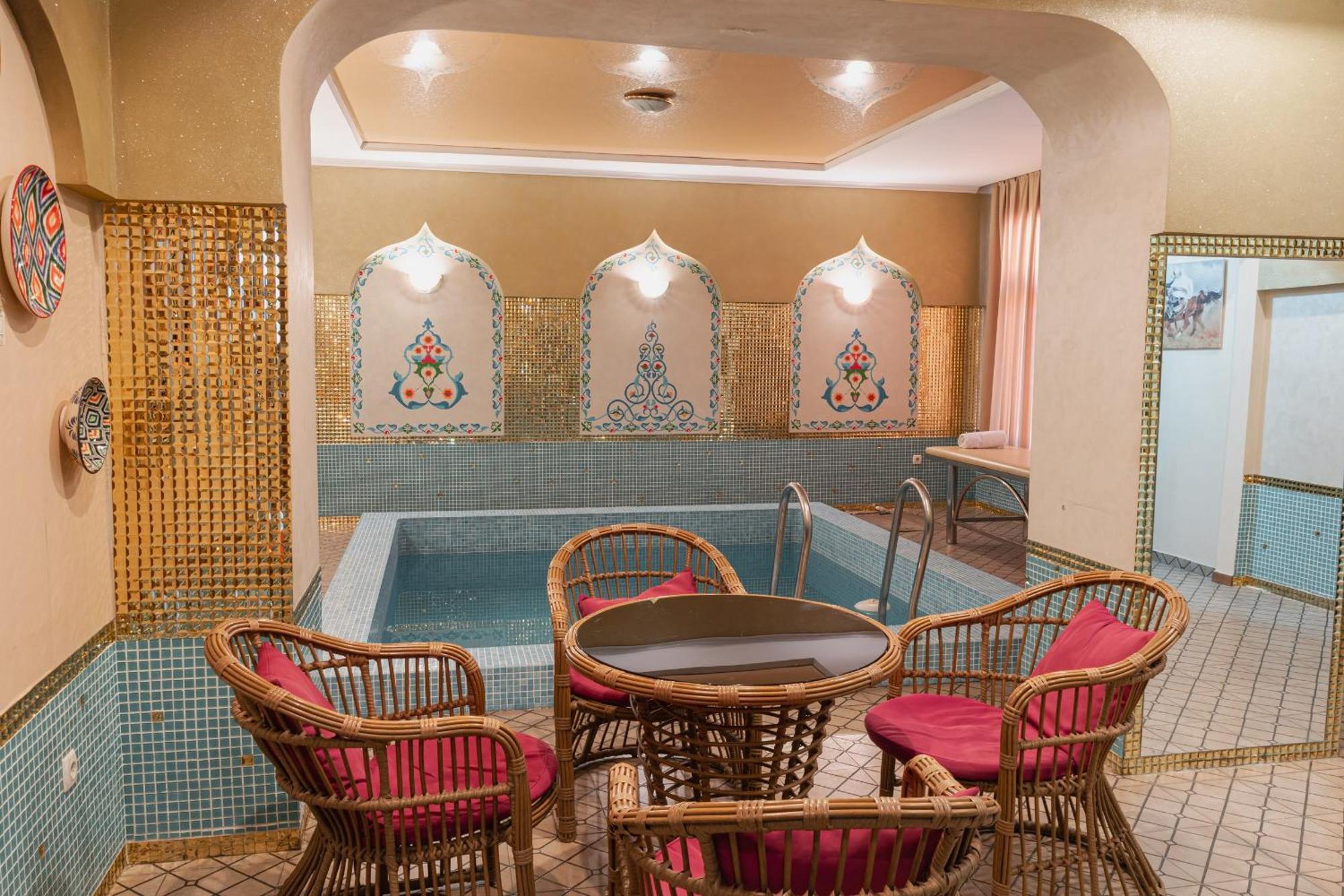 Altair Hotel Çimkent Dış mekan fotoğraf