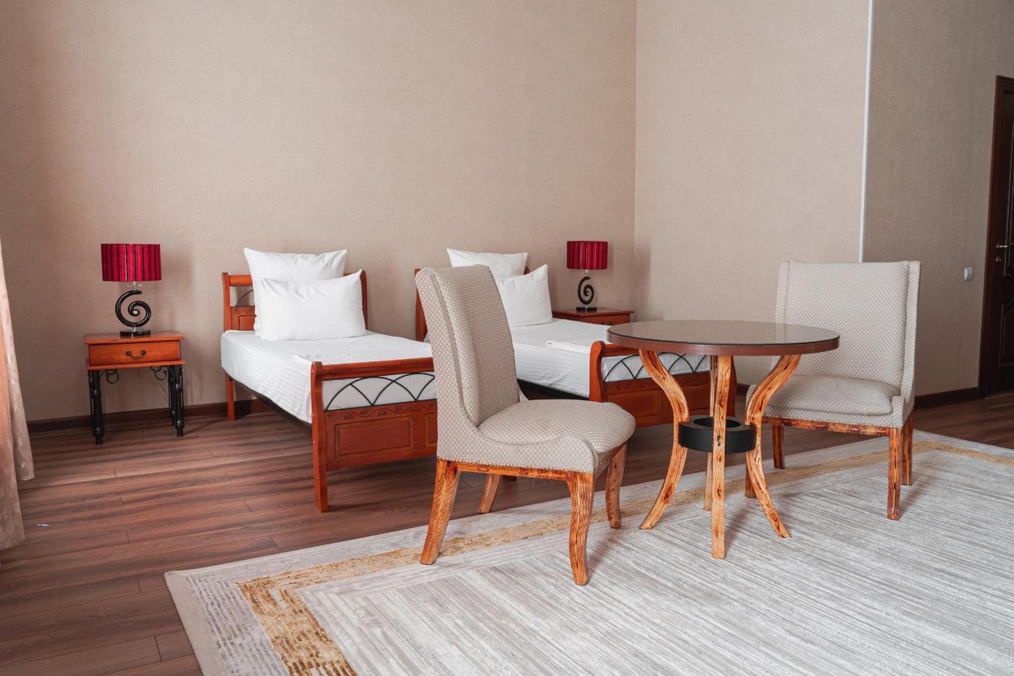 Altair Hotel Çimkent Dış mekan fotoğraf