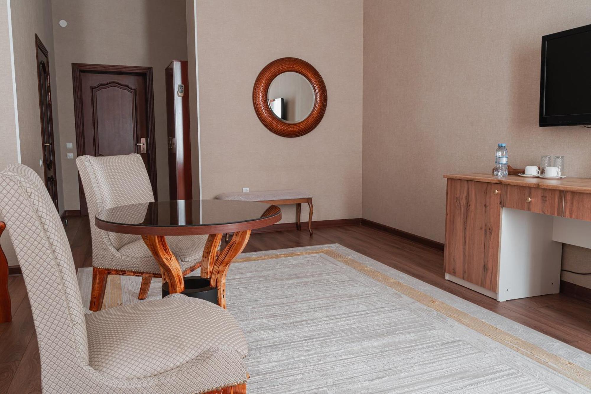 Altair Hotel Çimkent Dış mekan fotoğraf