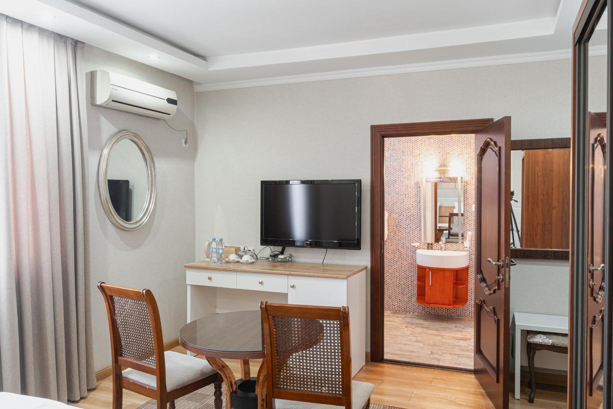 Altair Hotel Çimkent Dış mekan fotoğraf