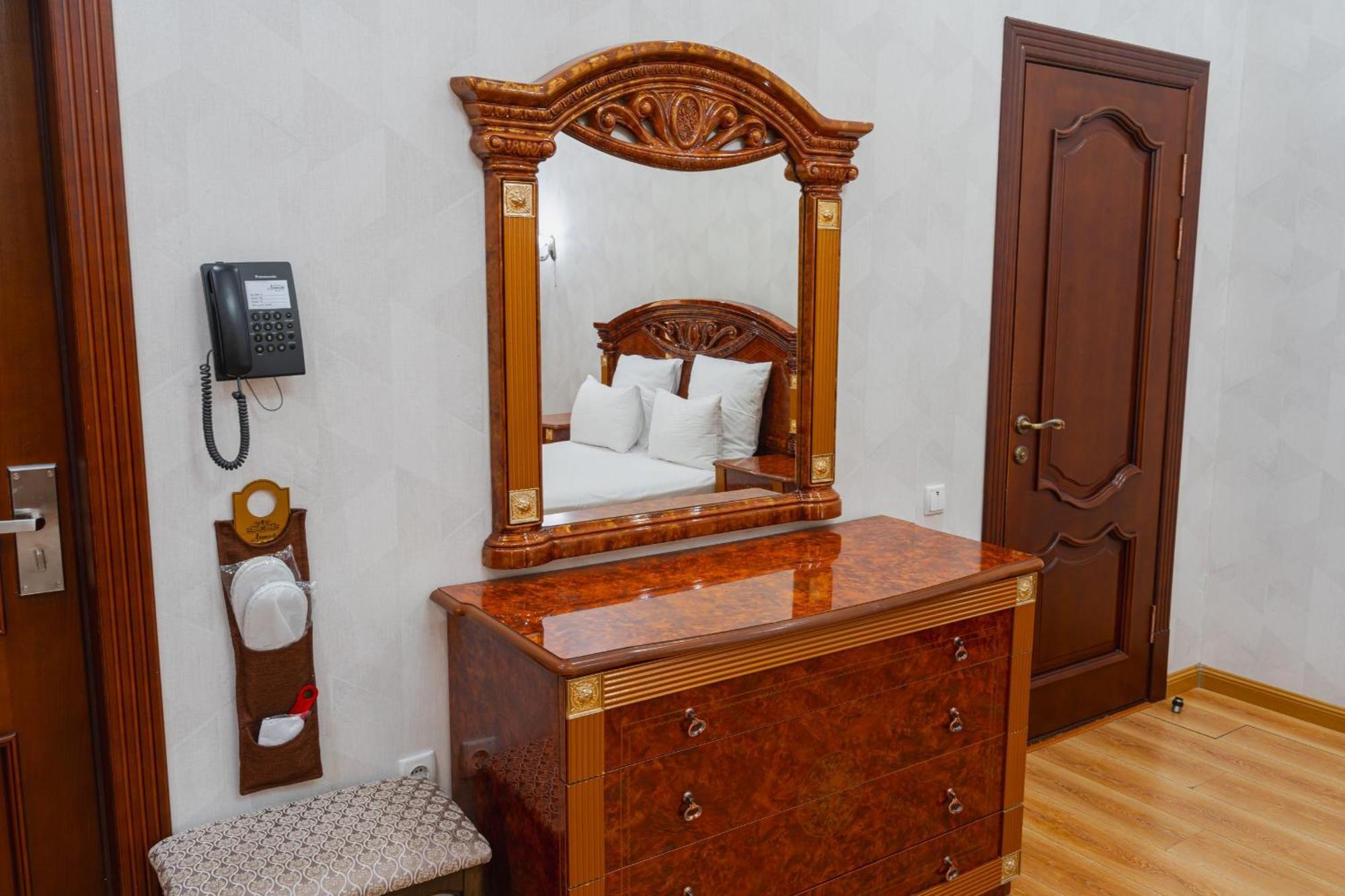 Altair Hotel Çimkent Dış mekan fotoğraf