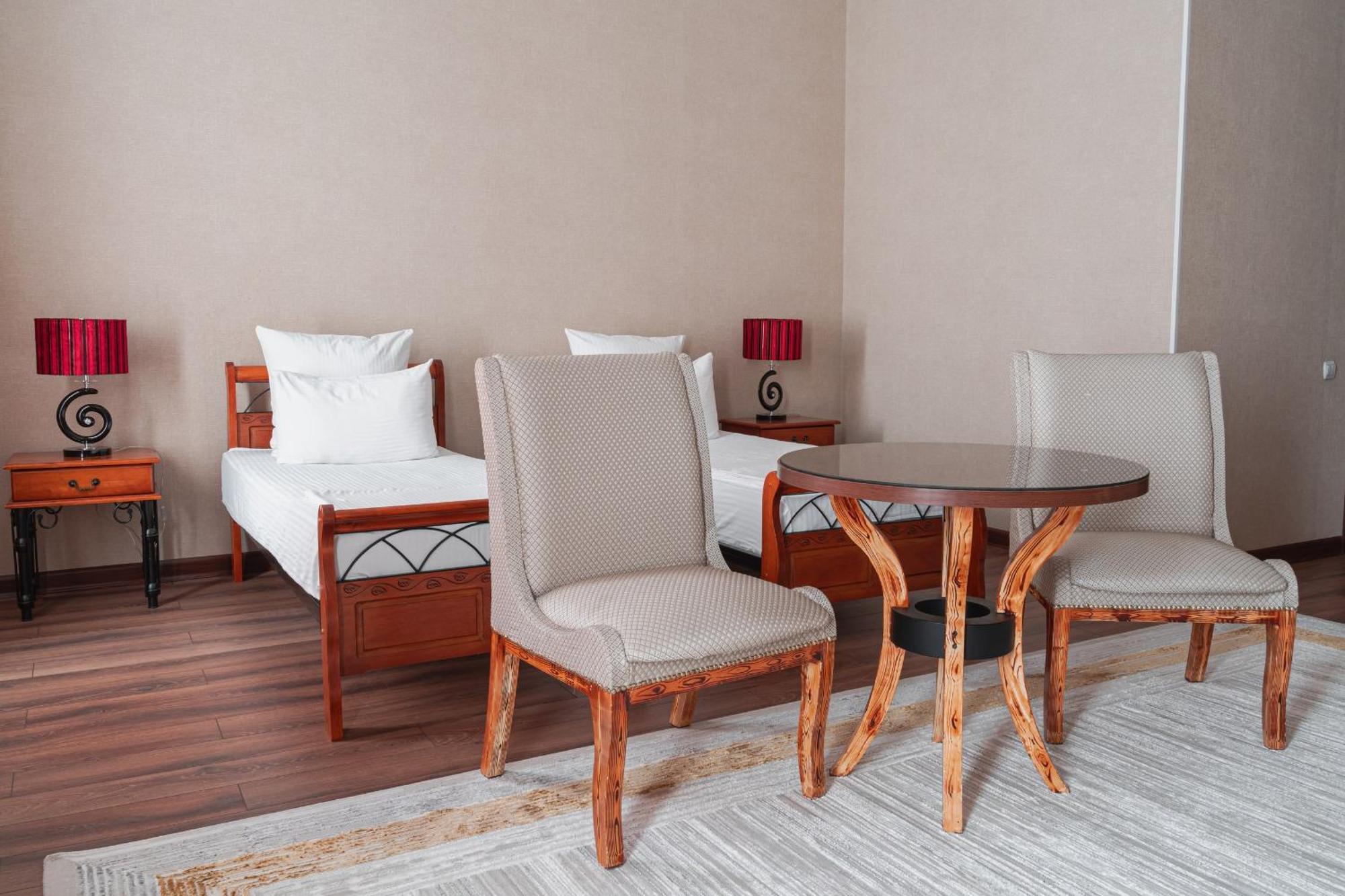 Altair Hotel Çimkent Dış mekan fotoğraf