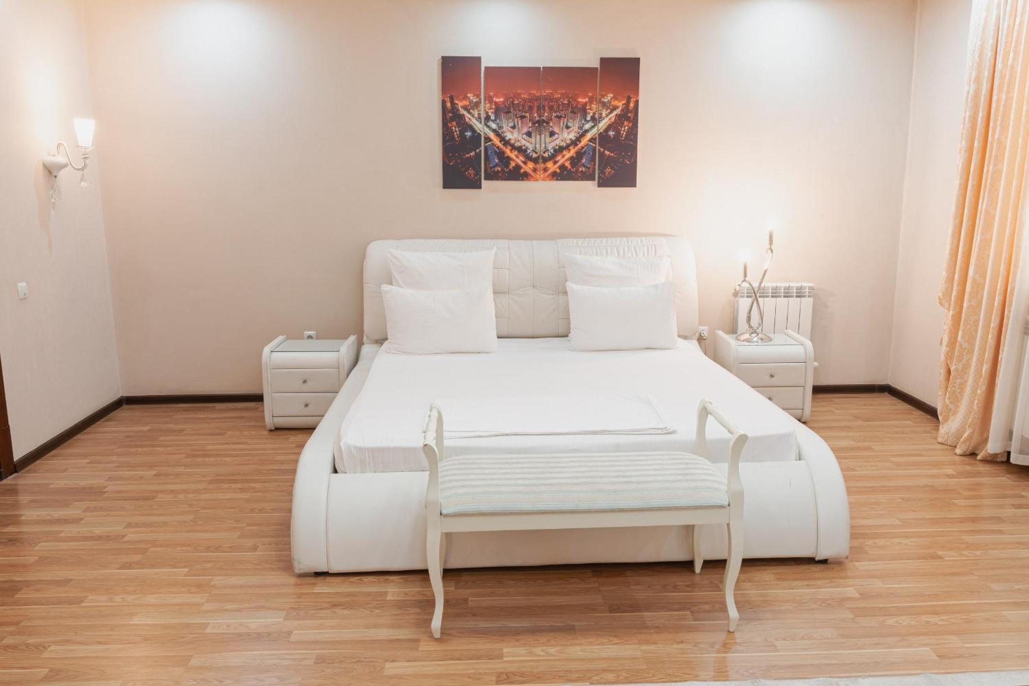 Altair Hotel Çimkent Dış mekan fotoğraf